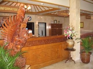 โรงแรมอริปูตริ (Ari Putri Hotel)1
