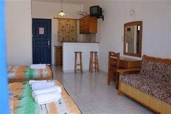 Mary Rooms1