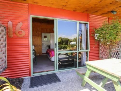 Deluxe Cabin with Ensuite (2 People)