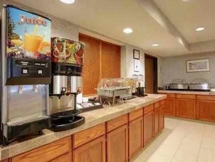 Americas Best Value Inn and Suites Saint Charles1