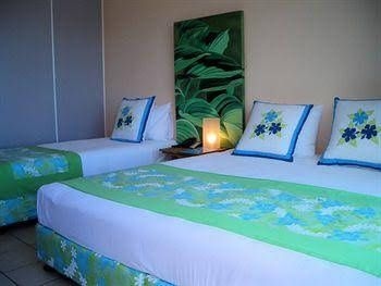 Tahiti Airport Motel0