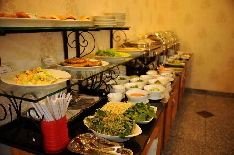 Lan Lan Hotel 13