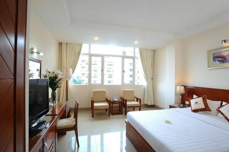 Lan Lan Hotel 14