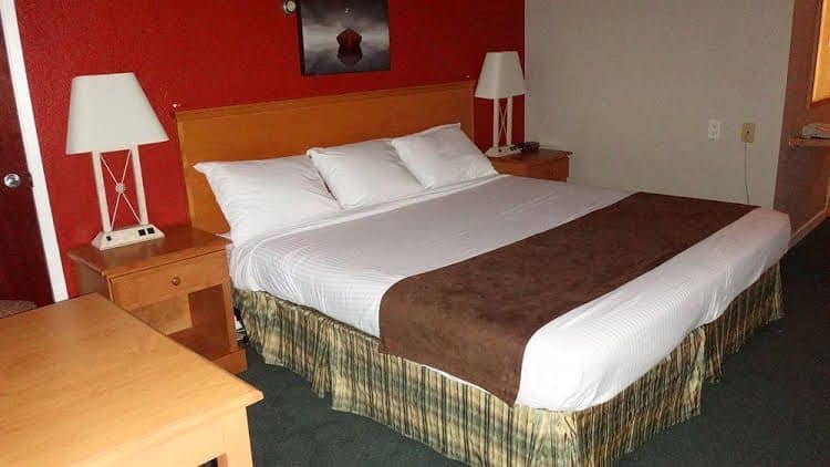 Powder Springs Inn Revelstoke Powder Springs Inn Revelstoke