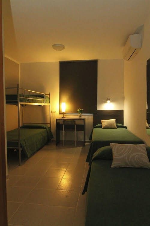 Hostal Tahiti4