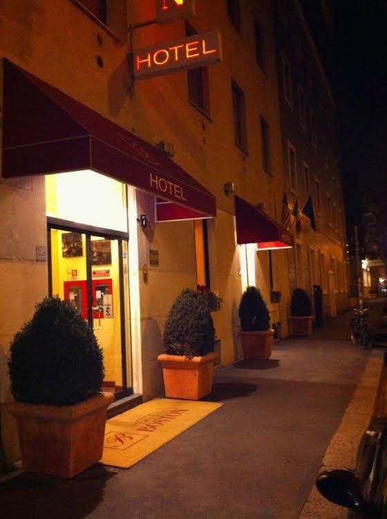 Hotel Boston4