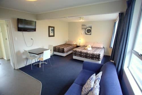 Queen Studio (3 Adults, no sea view)