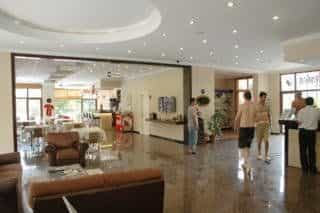 Azalea Apart Hotel