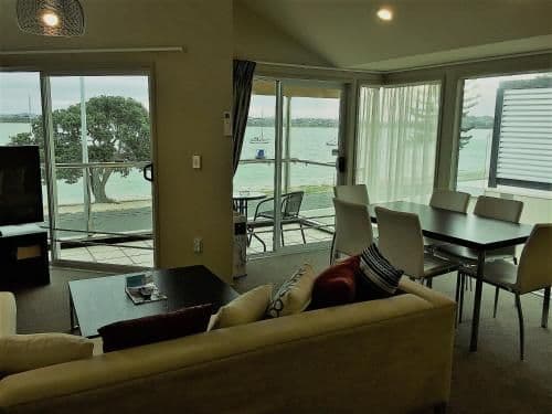 Two-Bedroom Suite with Loft and Sea View - Upper Floor