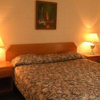 Skyline Motel0
