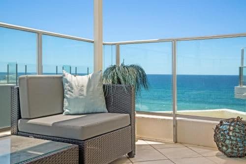 Ocean Front Two-Bedroom Apartment - No Aircon