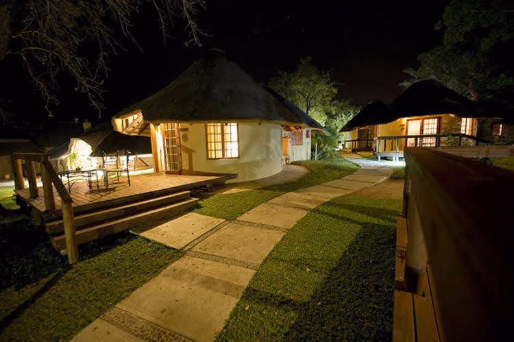 Elephant Plains Game Lodge0