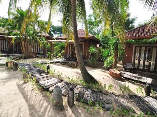 Beachfront One-Bedroom Villa with Sea View