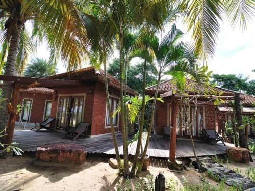 Beachfront One-Bedroom Villa with Sea View