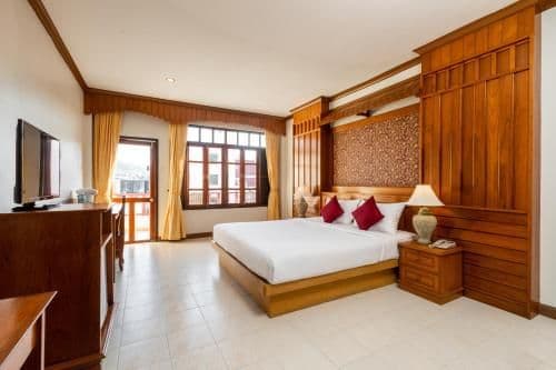Deluxe Double or Twin Room
