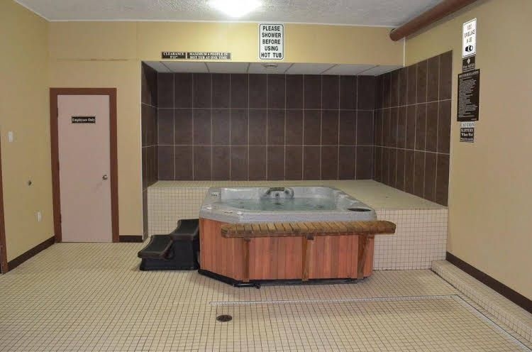 Ramada Medicine Hat3