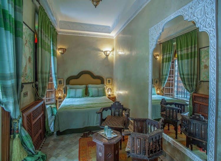Riad Laurence Olivier3
