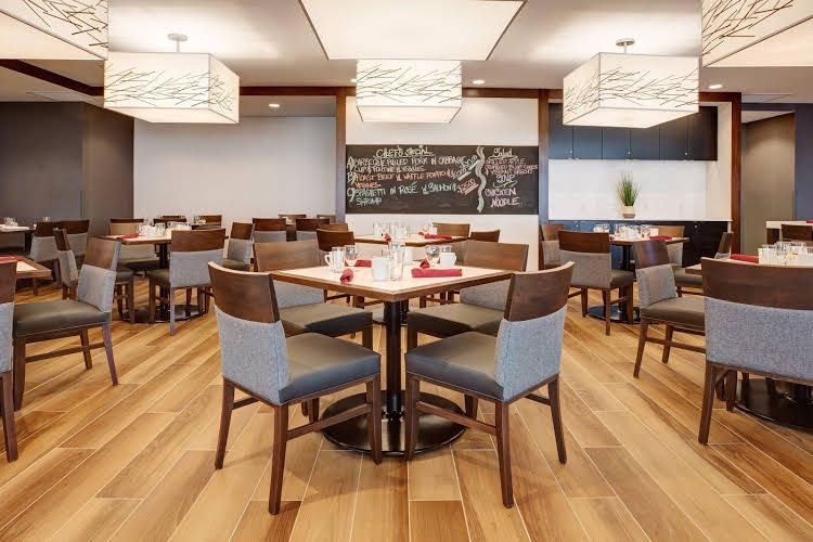 Holiday Inn Ottawa East2