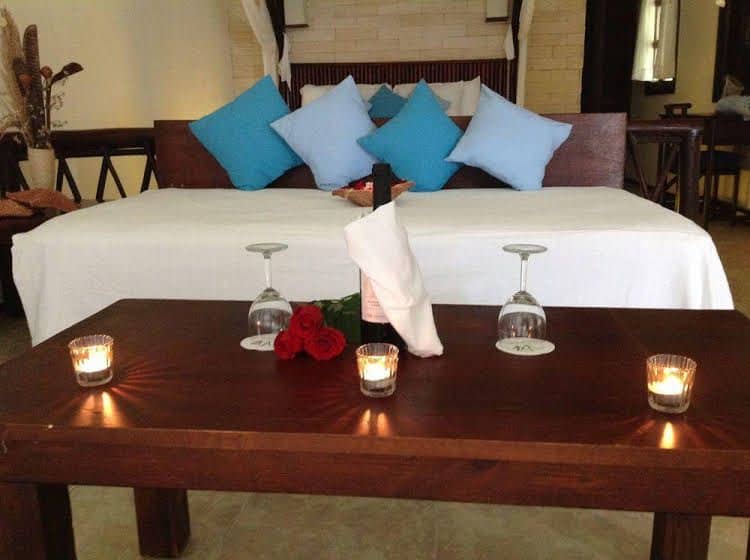 Hotel Cabanas Los Lirios Tulum Hotel Cabanas Los Lirios Tulum
