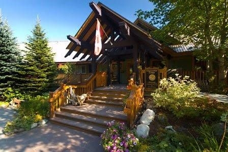 Edgewater Lodge0
