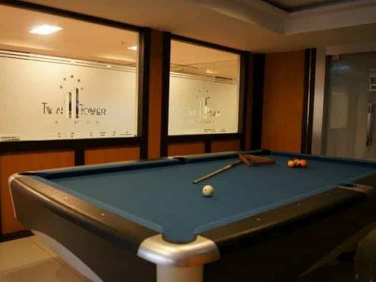 โรงแรมทวินทาวเวอร์ แอนด์ เรสซิเดนซ์ โรงแรมทวินทาวเวอร์ แอนด์ เรสซิเดนซ์