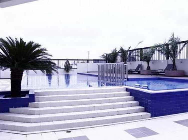 โรงแรมทวินทาวเวอร์ แอนด์ เรสซิเดนซ์ โรงแรมทวินทาวเวอร์ แอนด์ เรสซิเดนซ์