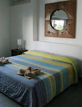 Dangelos Luxury Condos4