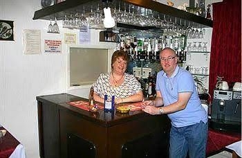 The Lyndsay Guest House4