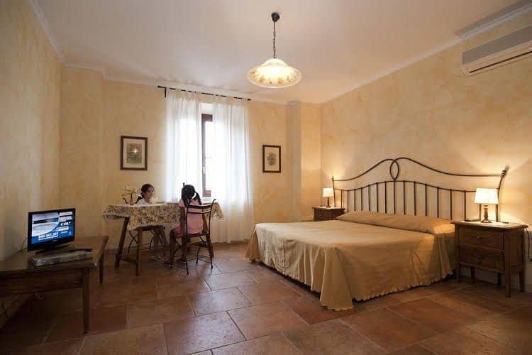 Agriturismo La Meridiana Agriturismo La Meridiana