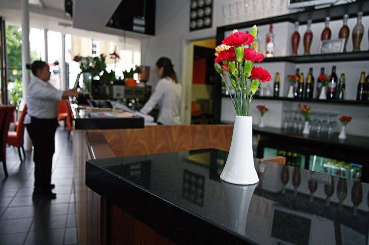 Islington Inn1