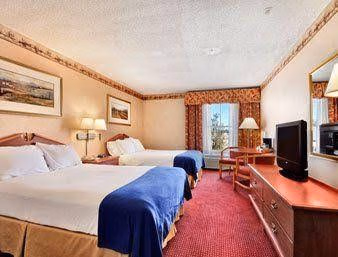 Fredericksburg Hill Country Hotel1