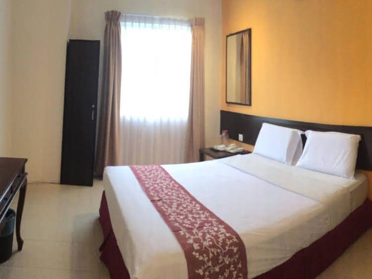 Grand Far East Hotel Grand Far East Hotel