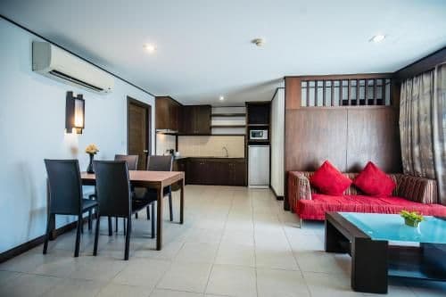 One-Bedroom Suite with Sea View