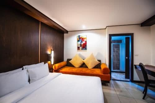 One-Bedroom Suite with Sea View
