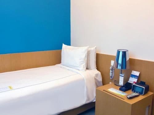 Twin Room - Mobility Access/Non-Smoking