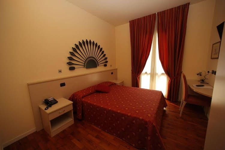 Hotel Fioroni1