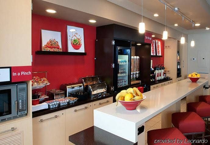 TownePlace Suites Republic Airport Long Island/Farmingdale4