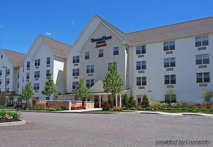 TownePlace Suites Republic Airport Long Island/Farmingdale2