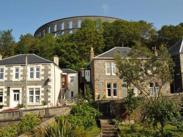 Invercloy Guest House1