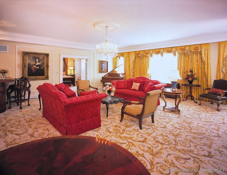 Market Pavilion Hotel3