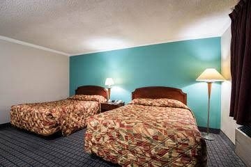 John Milton Inn0