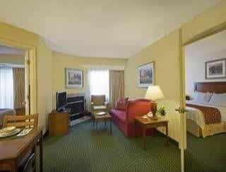 Merrimack Inn and Suites