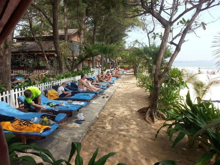 Vinh Suong Seaside Hotel and Resort3