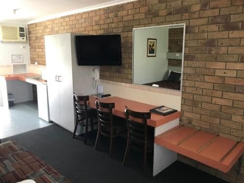 Standard Twin Room with Mountain View - Pet Friendly