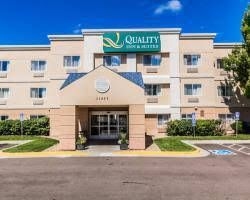 Quality Inn & Suites Golden2