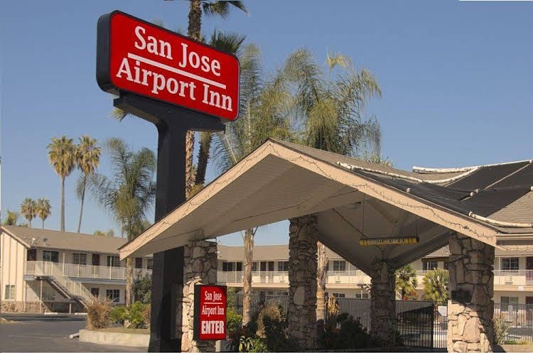San Jose Airport Inn1