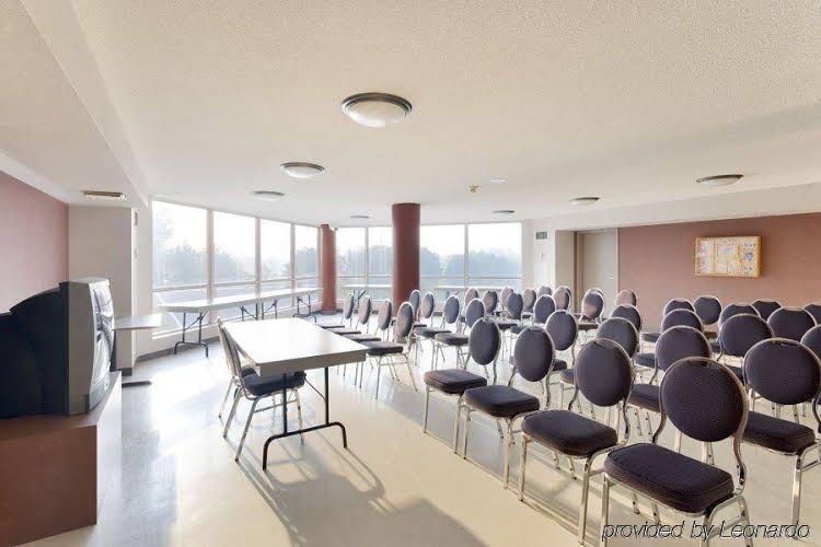 Residence & Conference Centre - Toronto3