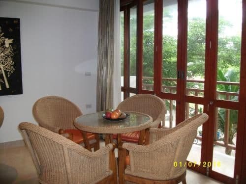 Superior One-Bedroom Apartment