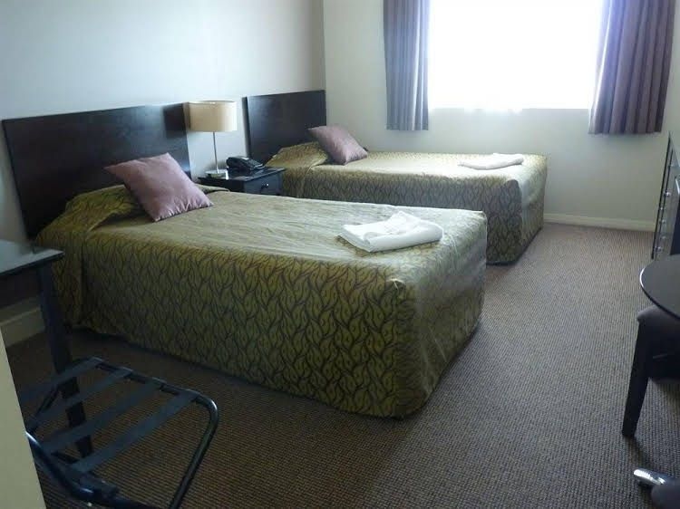 Gordon Motor Inn4
