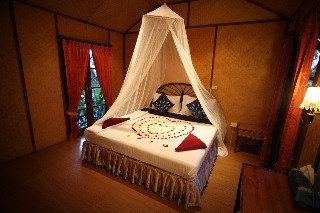 Tropical Garden Lounge Hotel & Resort1